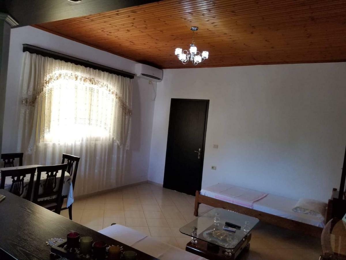 Guesthouse Aleks Ksamil Bagian luar foto