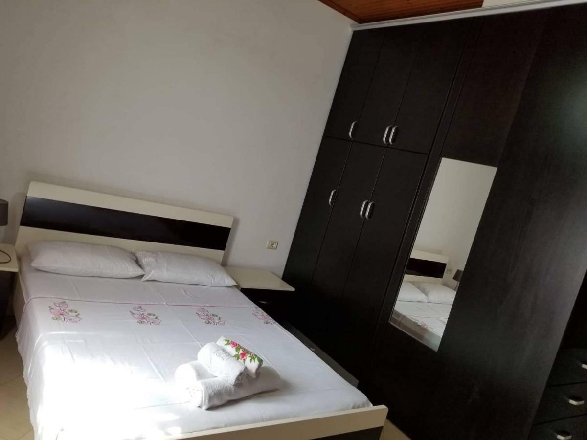 Guesthouse Aleks Ksamil Bagian luar foto